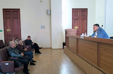 Глава города Ейска Денис Квитовский провёл встречу с председателями садовых товариществ