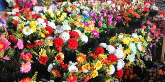 О приёме заявок от хозяйствующих субъектов, планирующих реализацию живых и искусственных цветов, ритуальных изделий в преддверии Дня поминовения усопших (Радоница)
