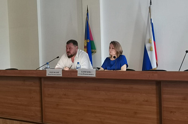 Сегодня прошла встреча главы города Ейска с активом города, на которой присутствовали представители бизнеса, ресурсоснабжающих организаций, стивидорных компаний и курортно-гостиничного комплекса