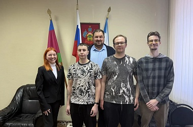 Будущие юристы за кулисами выборов: студенты РИНХ посетили ТИК Ейская городская